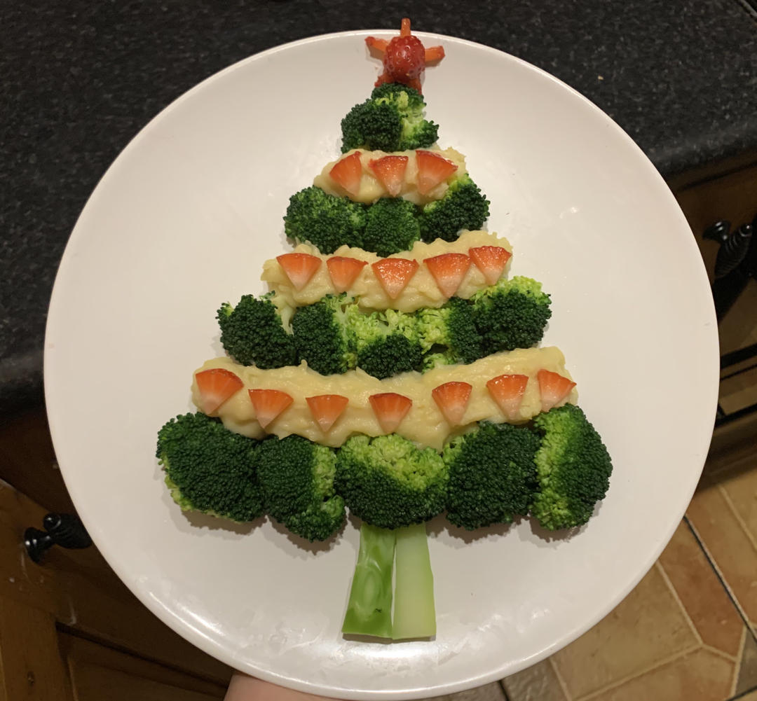 taraxiong做的土豆泥西兰花圣诞树