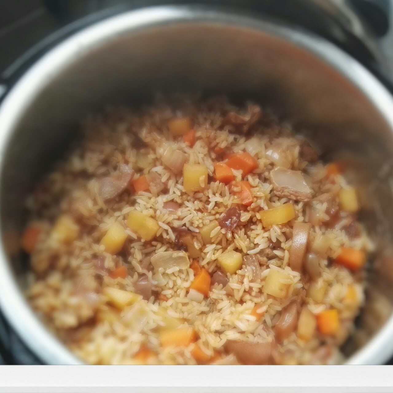 喷香羊肉焖饭
