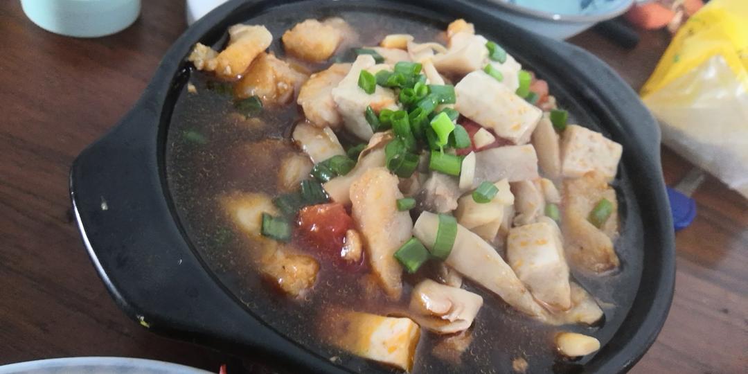 龙利鱼豆腐煲