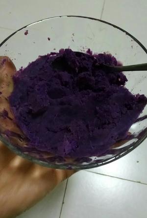 一次发酵的紫紫紫薯吐司的做法 步骤2