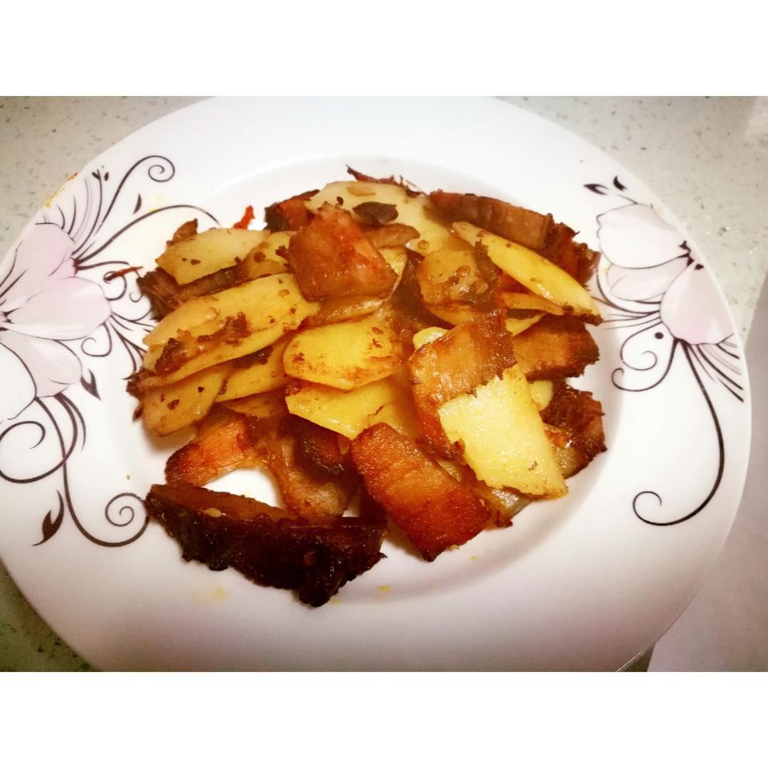 腊肉土豆片