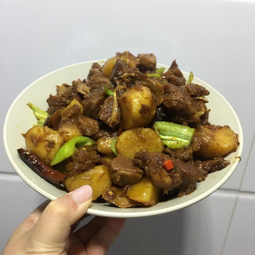 牛肉烧土豆