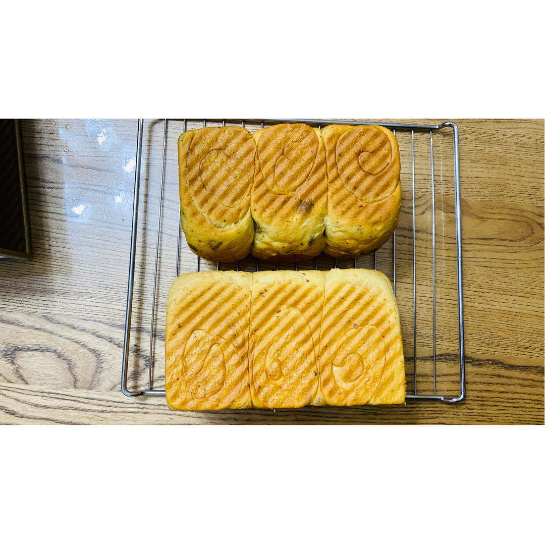 吐司，奶香手撕面包，超级香浓