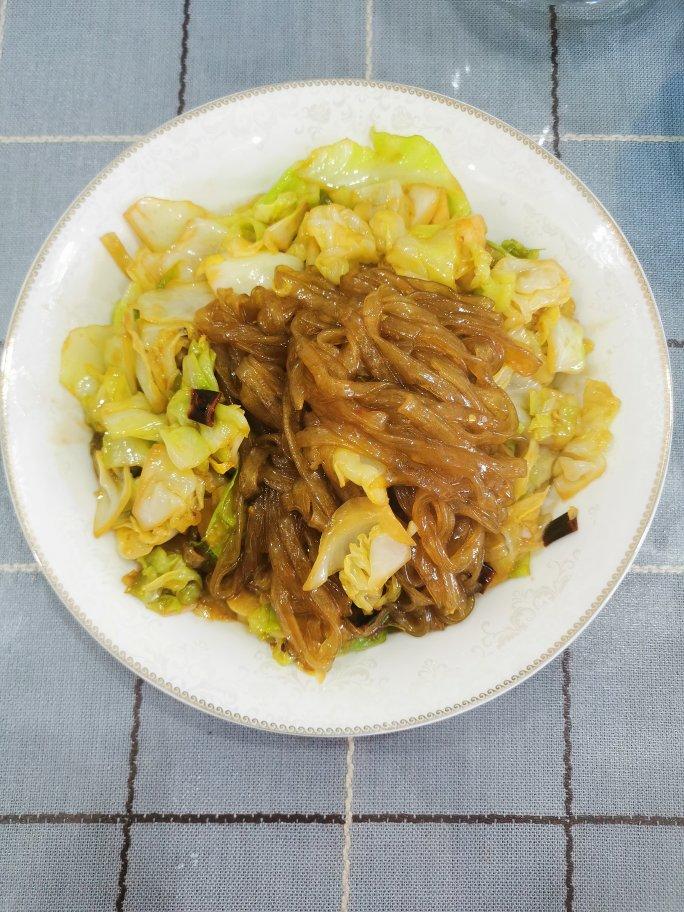 圆白菜炒粉条