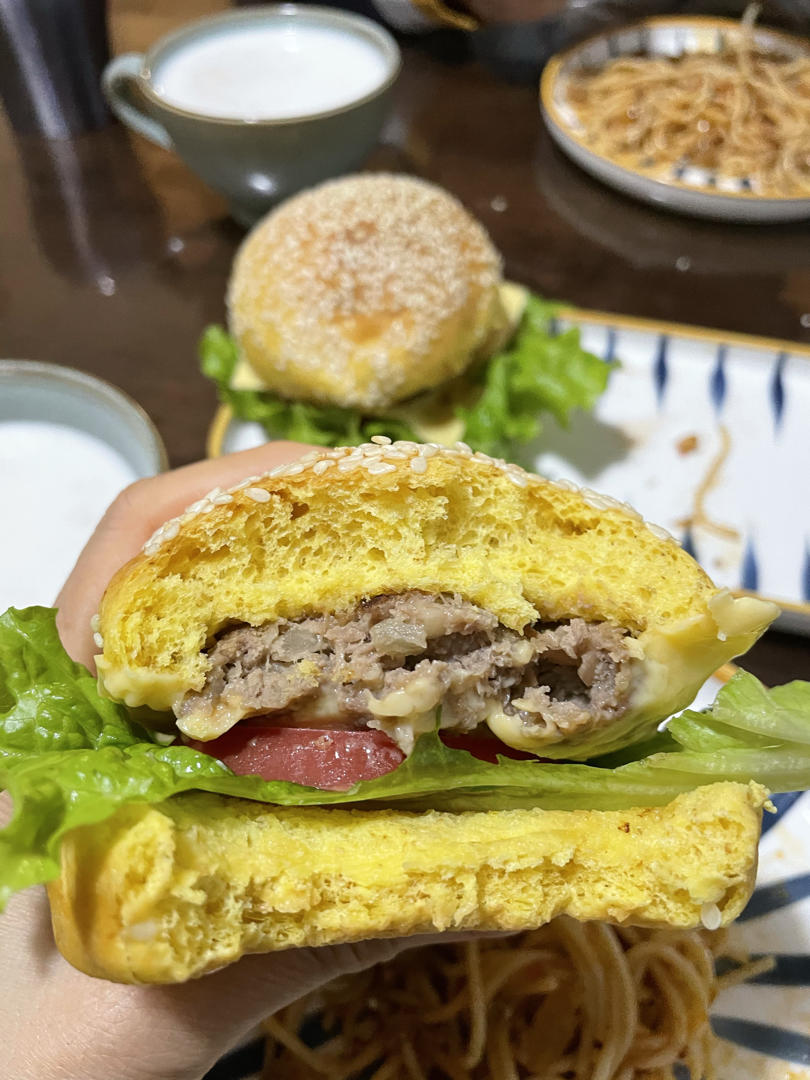 做了10000个汉堡胚后，我来教你最简单的做法