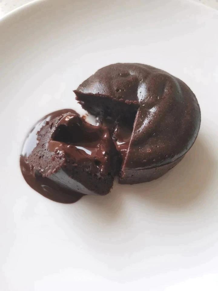 法式溶岩巧克力蛋糕