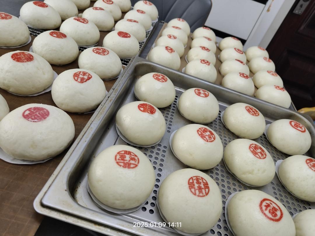 手工牛奶馒头（附详细的揉面发酵视频）