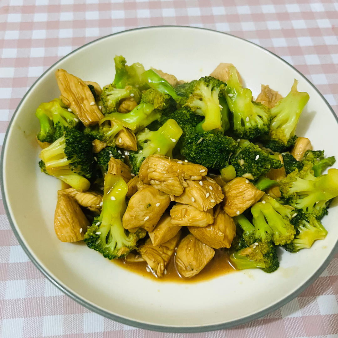 西蓝花炒鸡胸肉