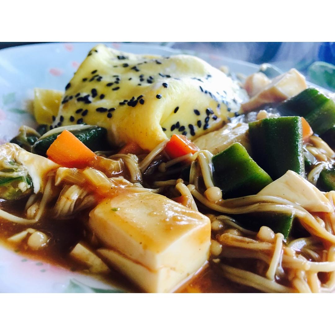 日式咖喱蛋包饭