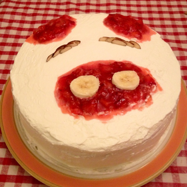 草莓鲜奶油蛋糕