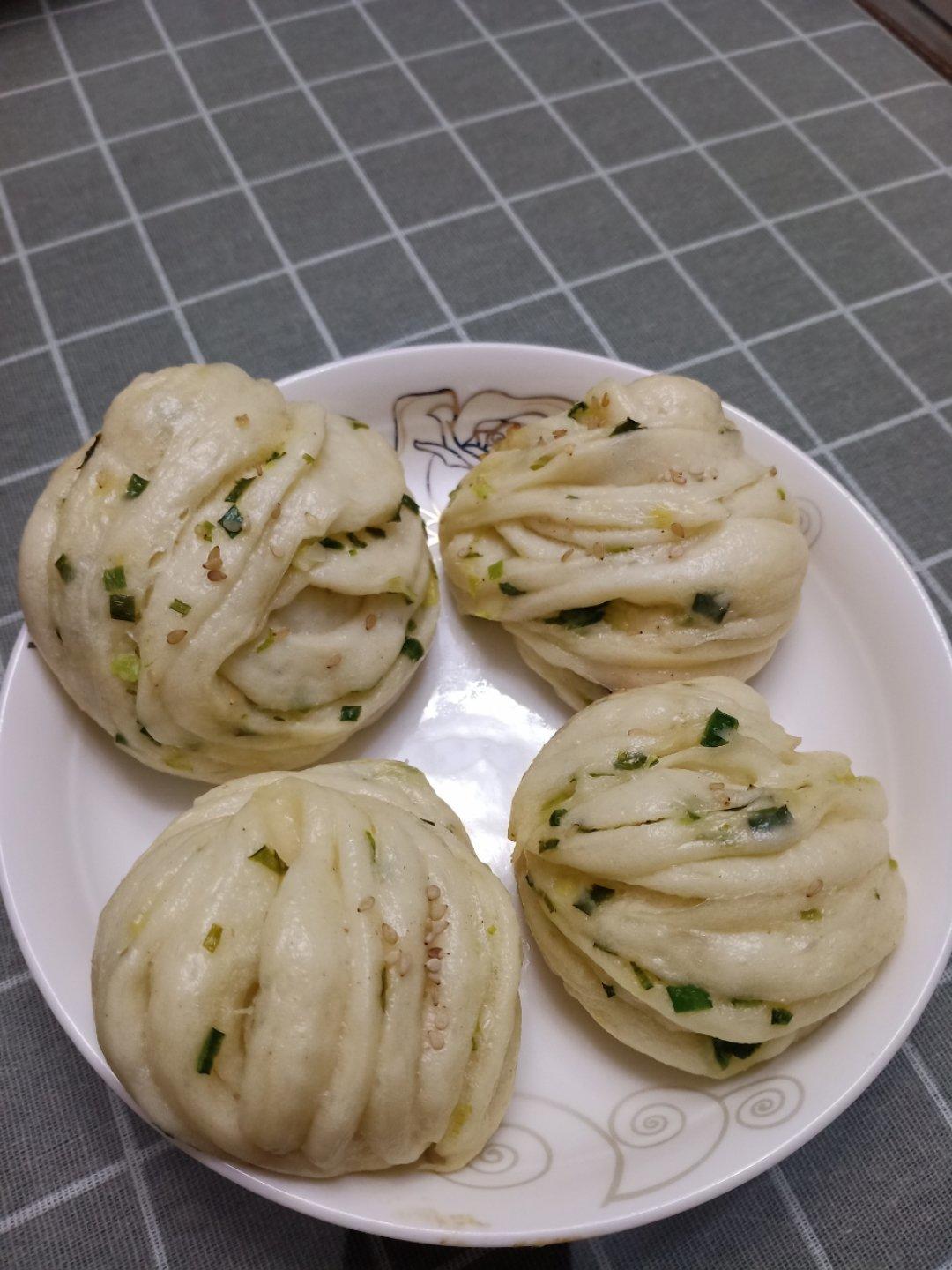 千丝万缕葱油花卷｜附葱花不变黄小技巧