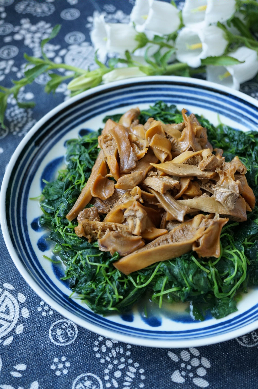 蚌肉金花菜