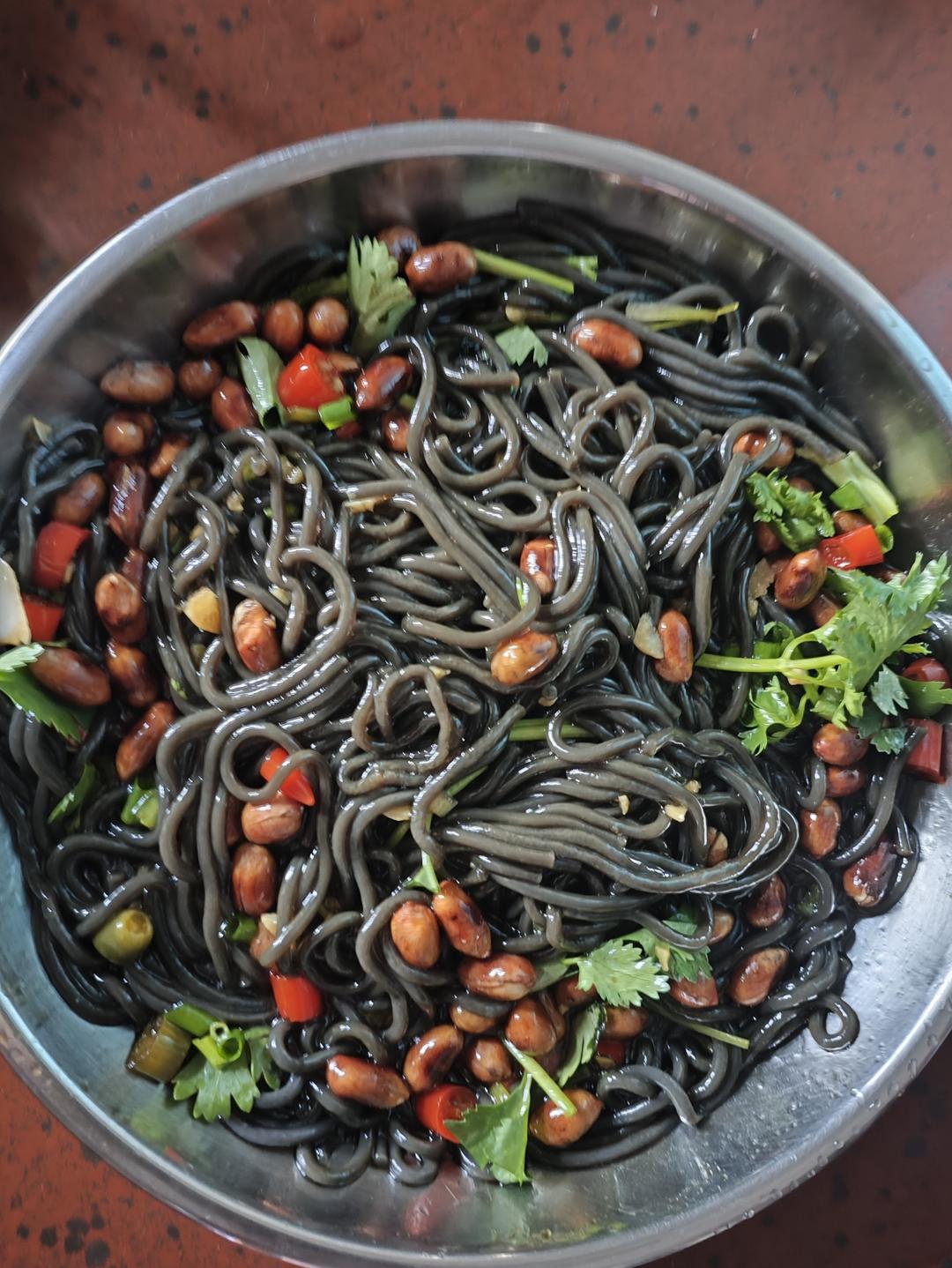 凉拌蕨根粉