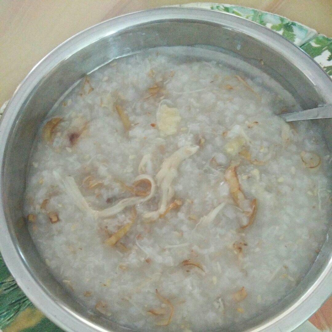 蕉蕾鸡丝粥