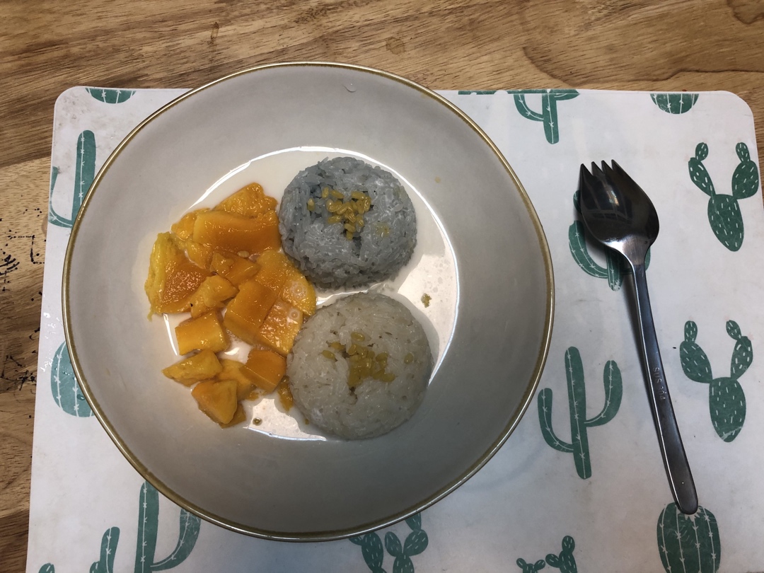 超夏天的泰式芒果双色糯米饭
