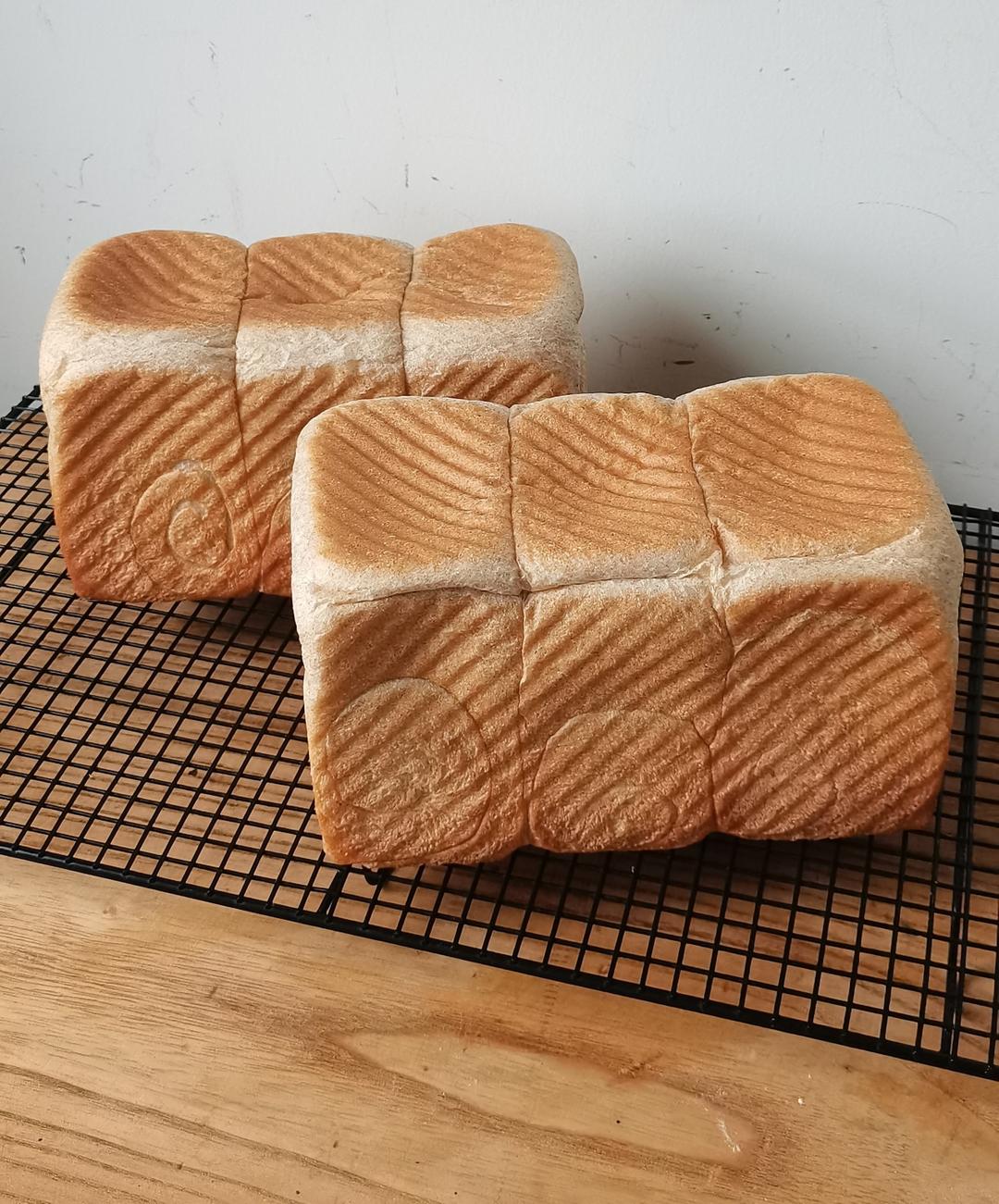 双种蜂蜜全麦三明治吐司