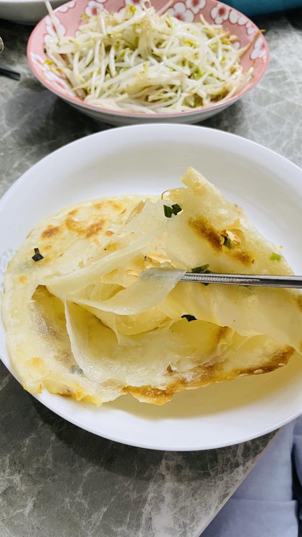家常葱油饼 柔软多层 凉了也不硬 附细节视频详解