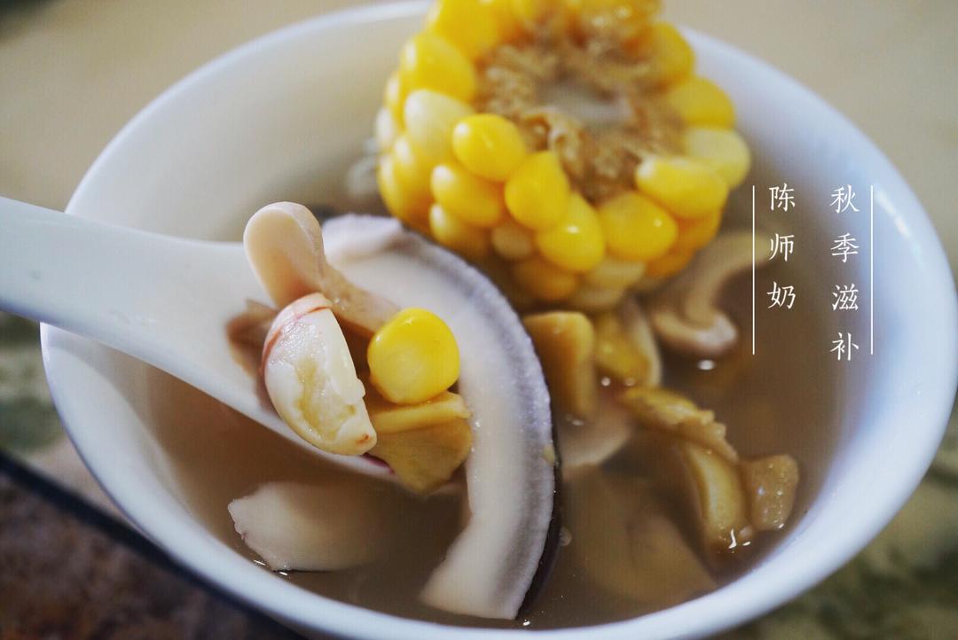 适合秋天喝的栗子玉米腰果素汤