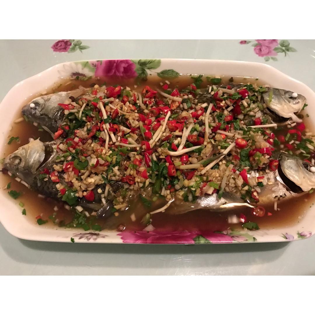 凉拌鲫鱼-最好吃的鲫鱼