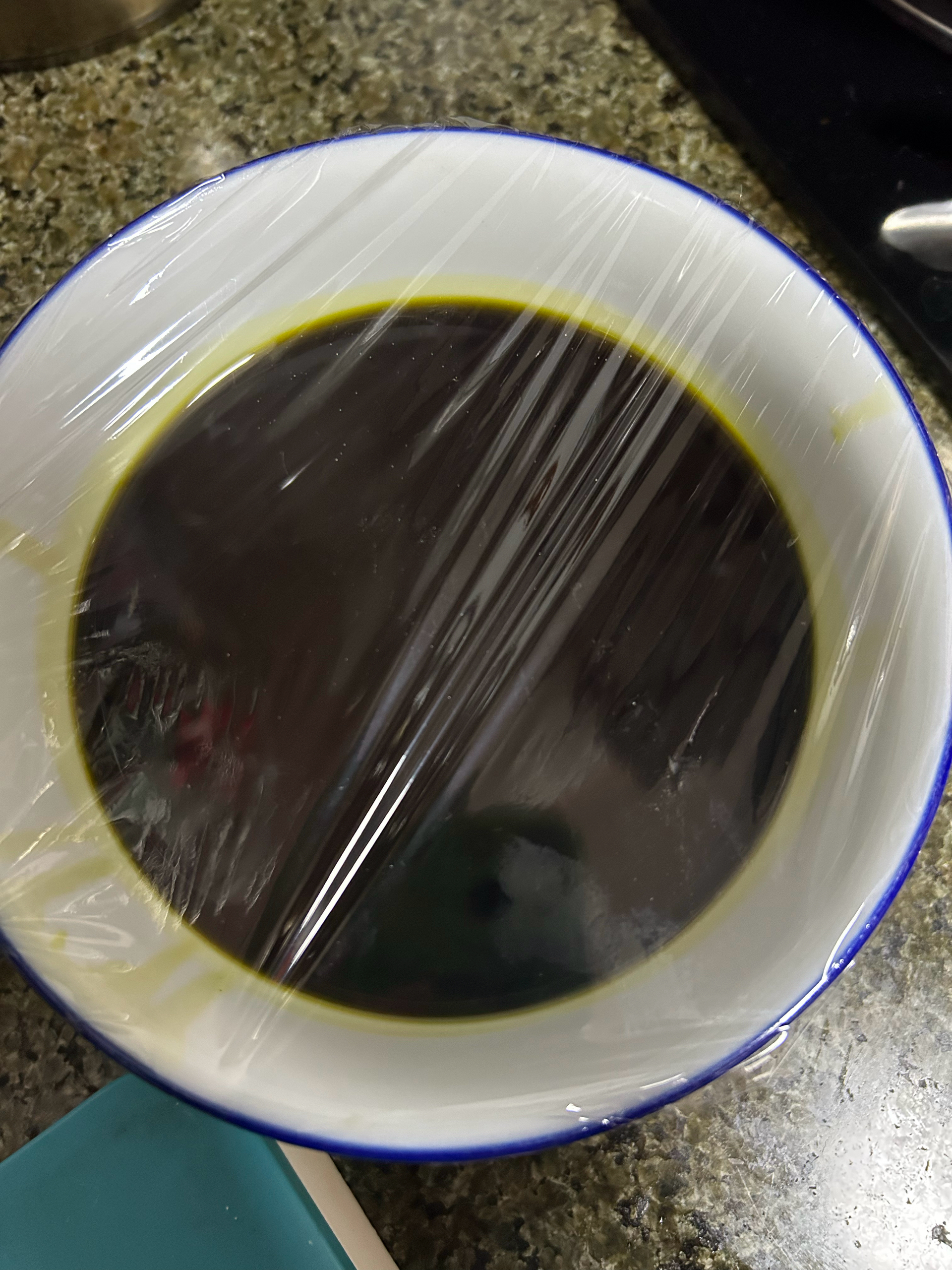 五年陈艾+干薄荷+亚麻籽油=纯天然可食用的艾草薄荷膏