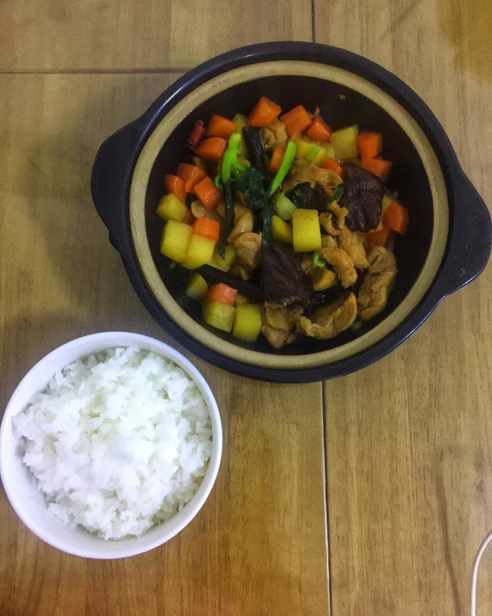 黄焖鸡米饭