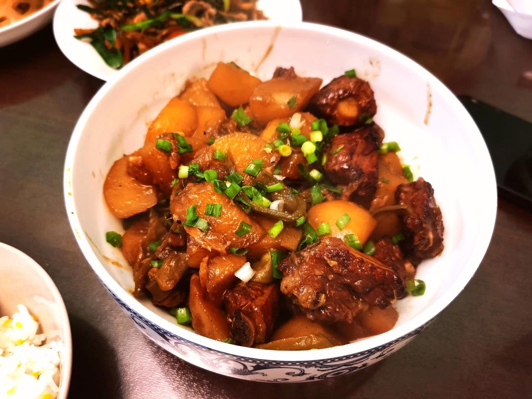 萝卜烧排骨