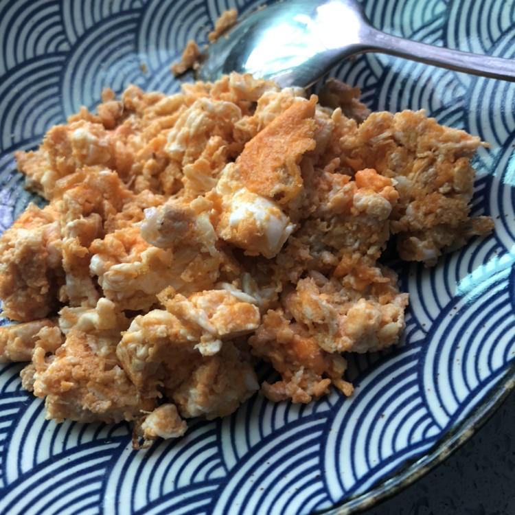 赛螃蟹/蟹黄蛋 (鸭蛋消耗好办法)