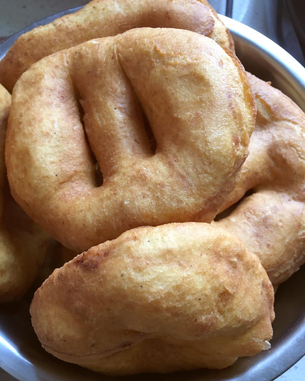 雪落随做的炸油饼