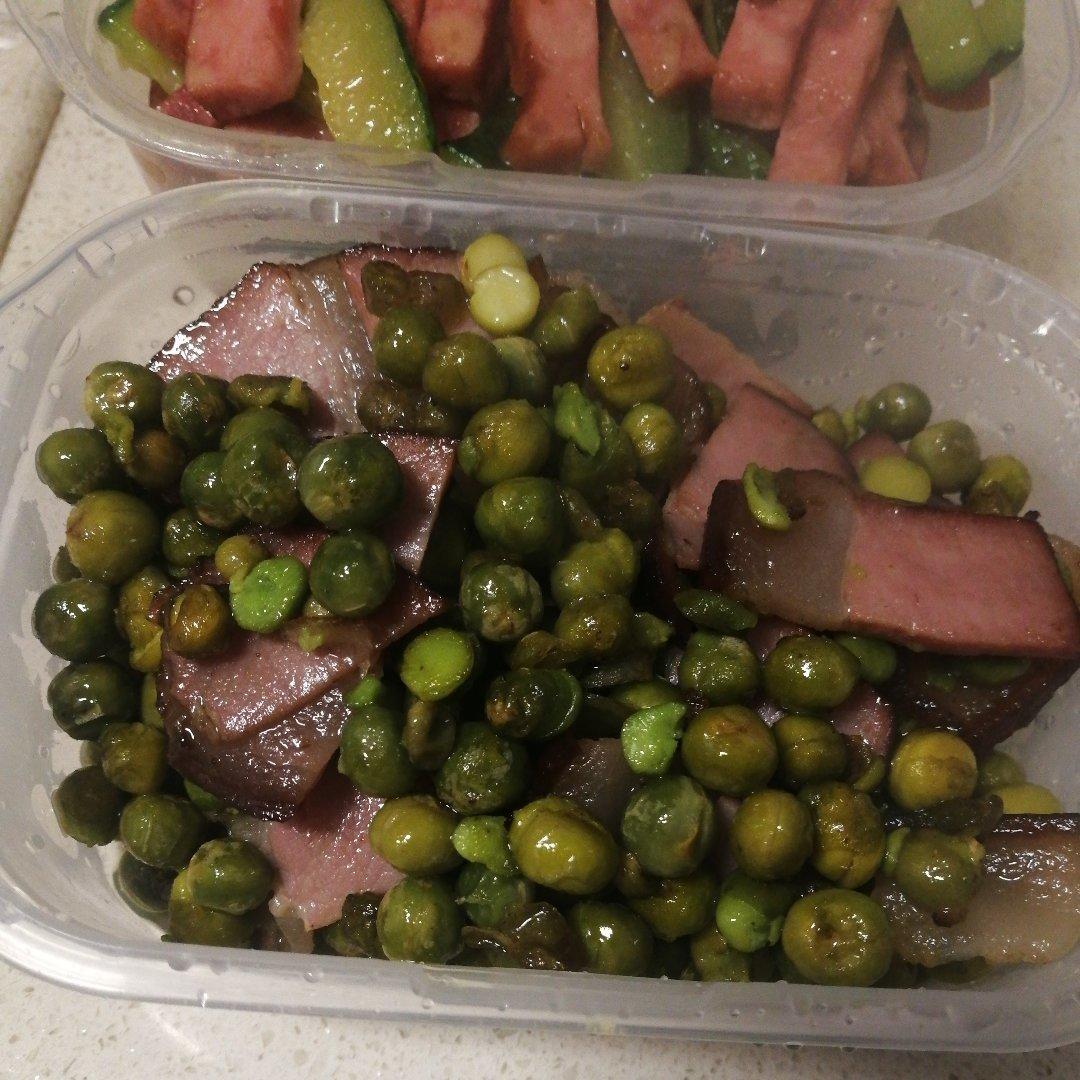 腊肉炒豌豆