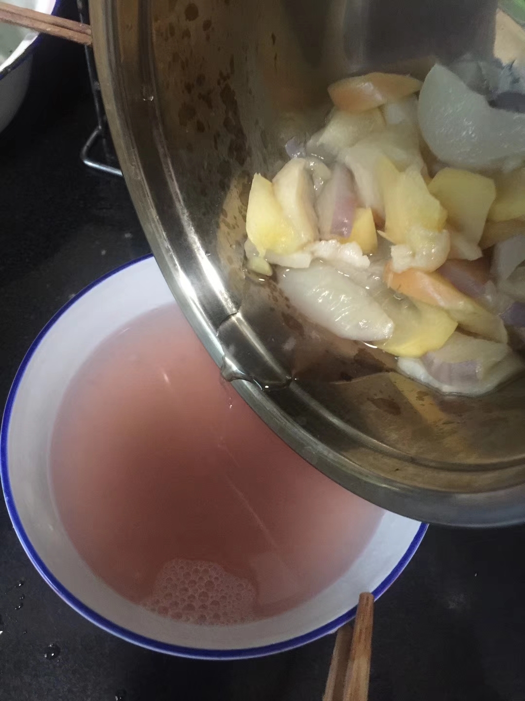 浓稠香甜的桃苹汁～月子餐的做法