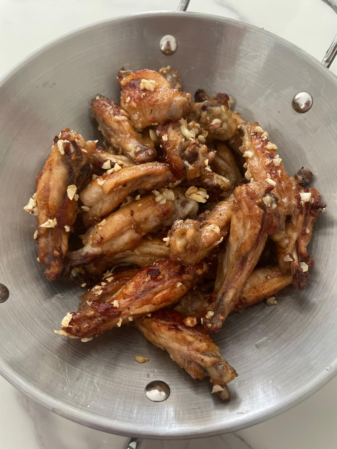 蒜香鸡翅，这才是鸡翅最好吃的做法