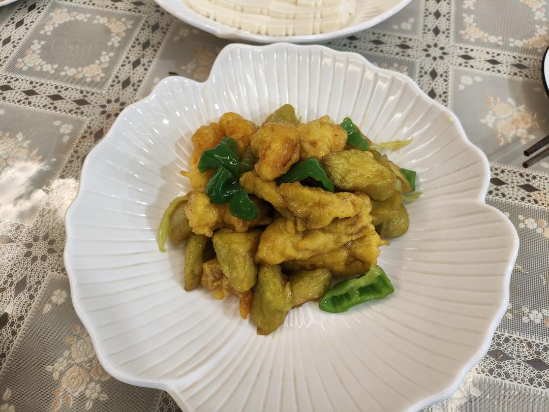 少油香香的肉段烧茄子