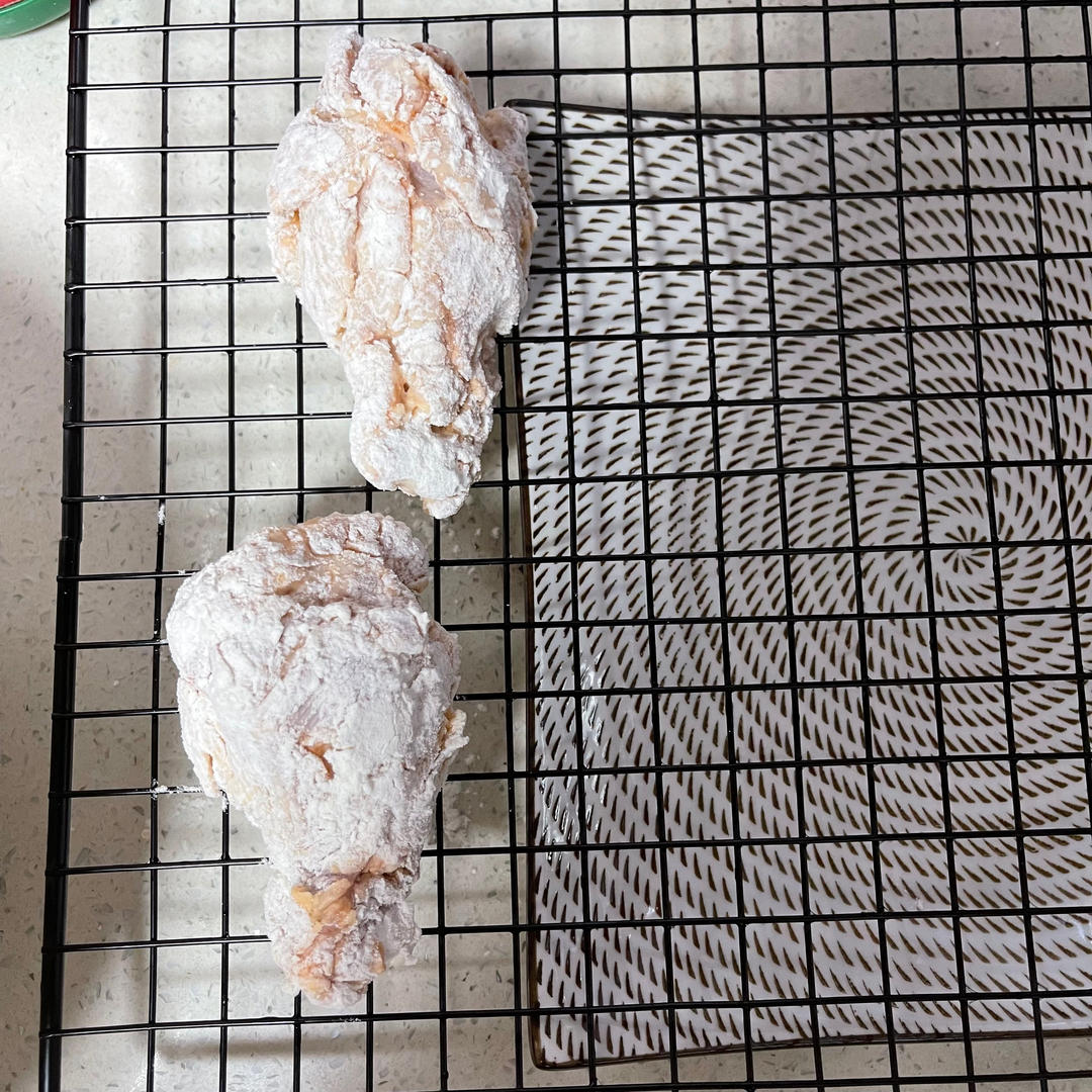 不用炸鸡粉也可以炸出酥脆炸鸡腿