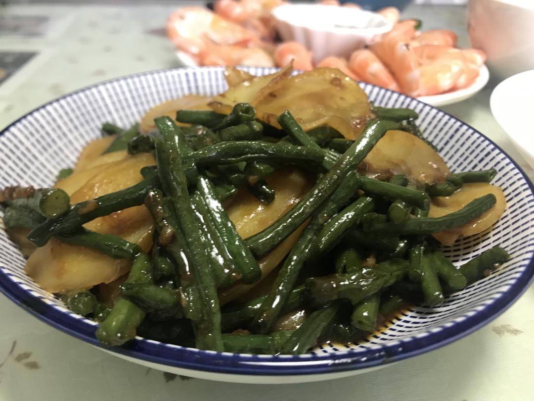 土豆烧豆角