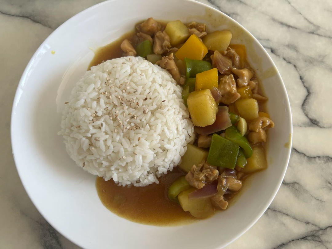 咖喱鸡肉饭（新手也能一次成功）
