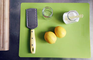 【基础】柠檬皮碎——自然的馈赠的做法 步骤1
