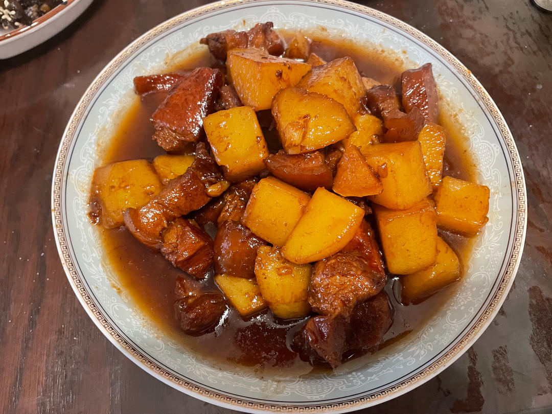 红烧肉炖土豆（丝毫不腻）