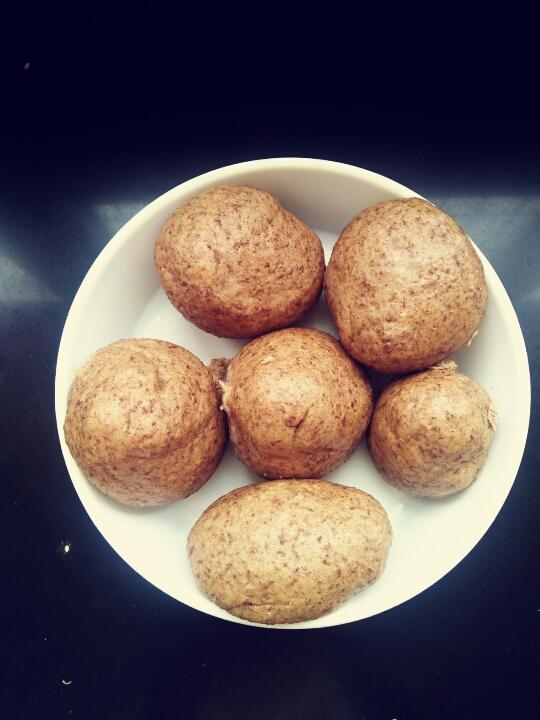 黑全麦无糖馒头