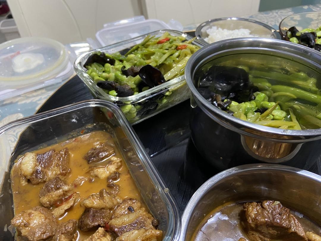 大腿的盒饭便当