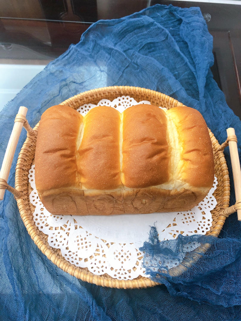 鲜奶液种超熟吐司