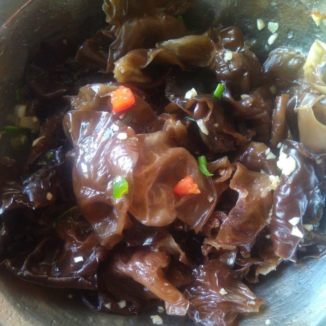清脆可口的凉拌木耳