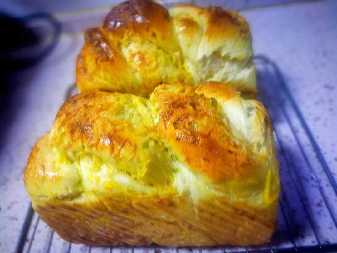 香葱肉松手撕吐司