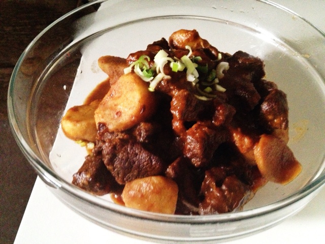 西红柿牛腩土豆