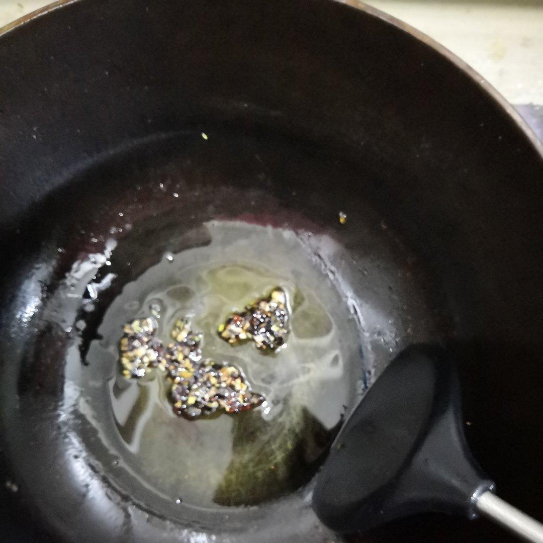 10分钟搞定的一碗葱油拌面