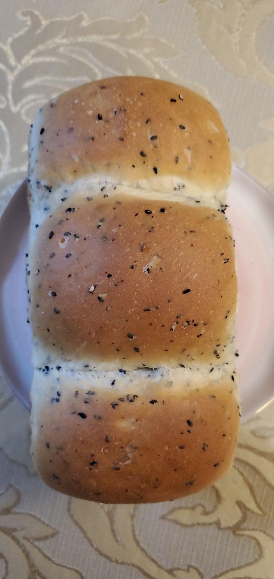 ✔️越嚼越香de黑芝麻咸吐司