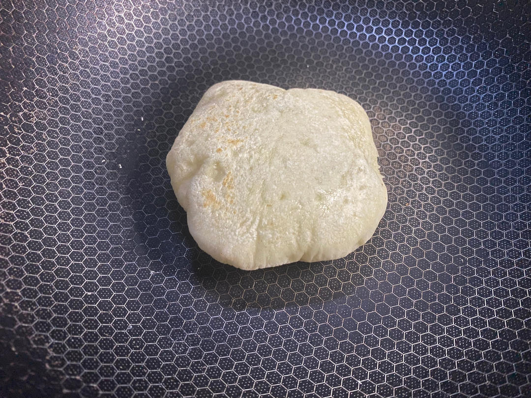 烤箱版皮塔饼pita，圆鼓鼓的太治愈了，把里面塞满你想吃的