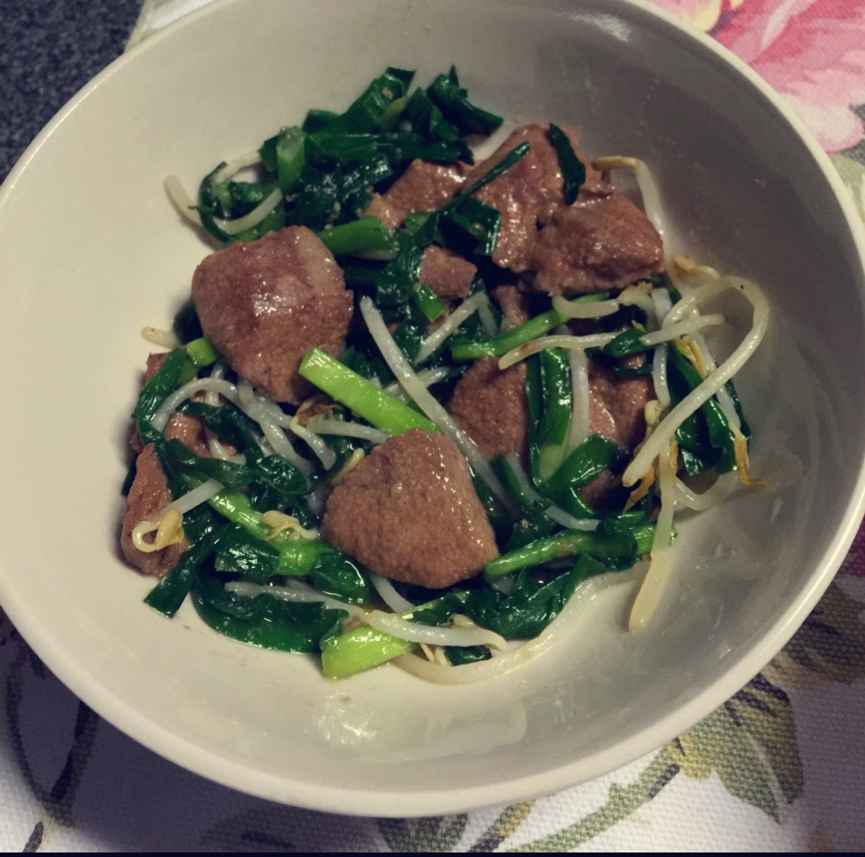 猪肝炒韭菜，韭菜炒猪肝