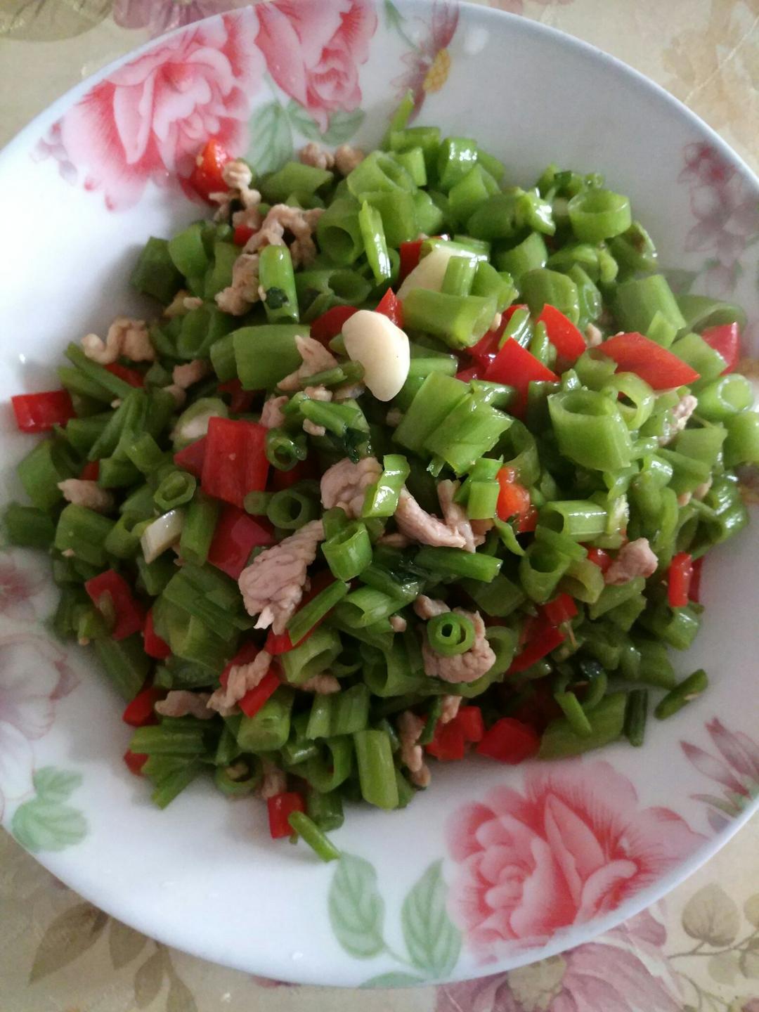 肉末空心菜
