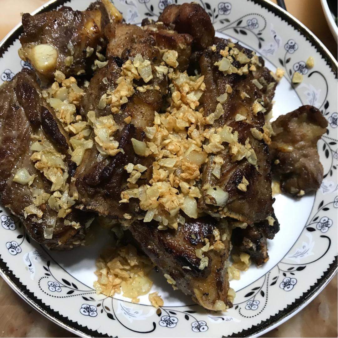 金牌蒜香排骨