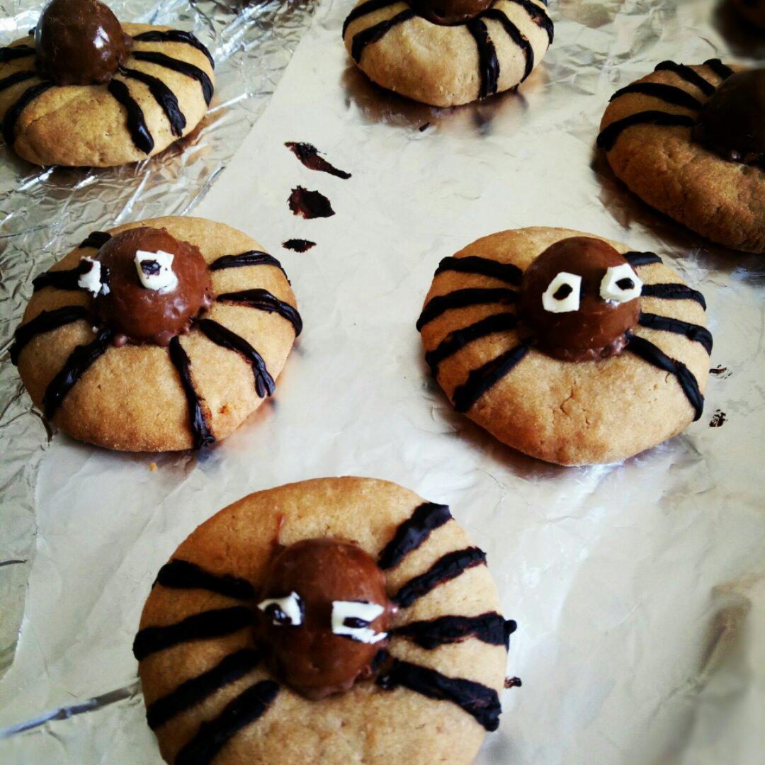 万圣节蜘蛛花生酱曲奇